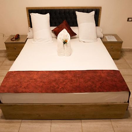 Heru Pyramids View Hotel Kairo Bagian luar foto