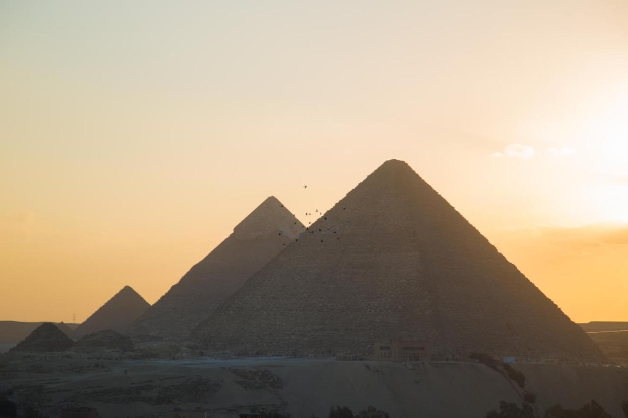 Heru Pyramids View Hotel Kairo Bagian luar foto