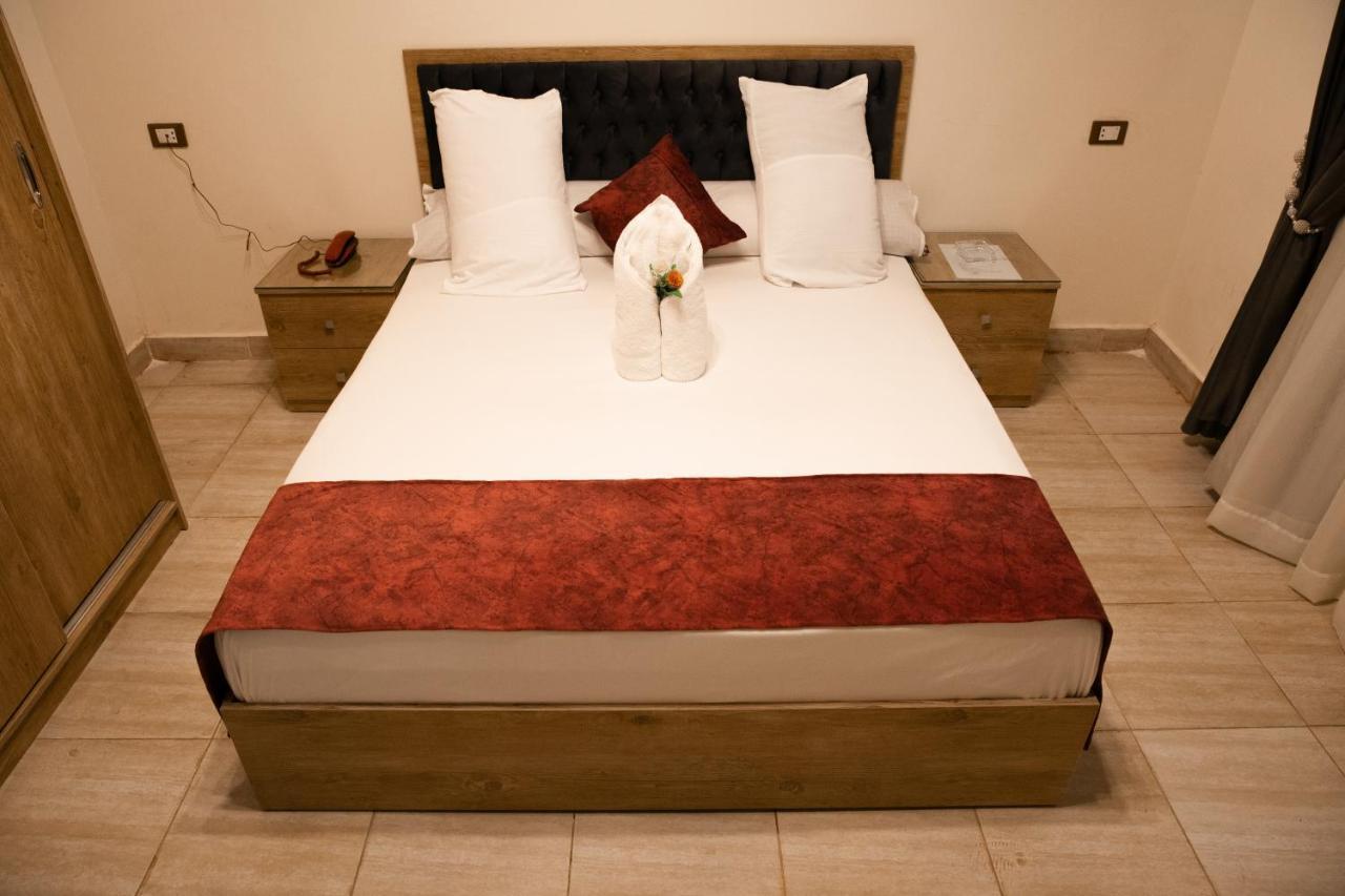 Heru Pyramids View Hotel Kairo Bagian luar foto